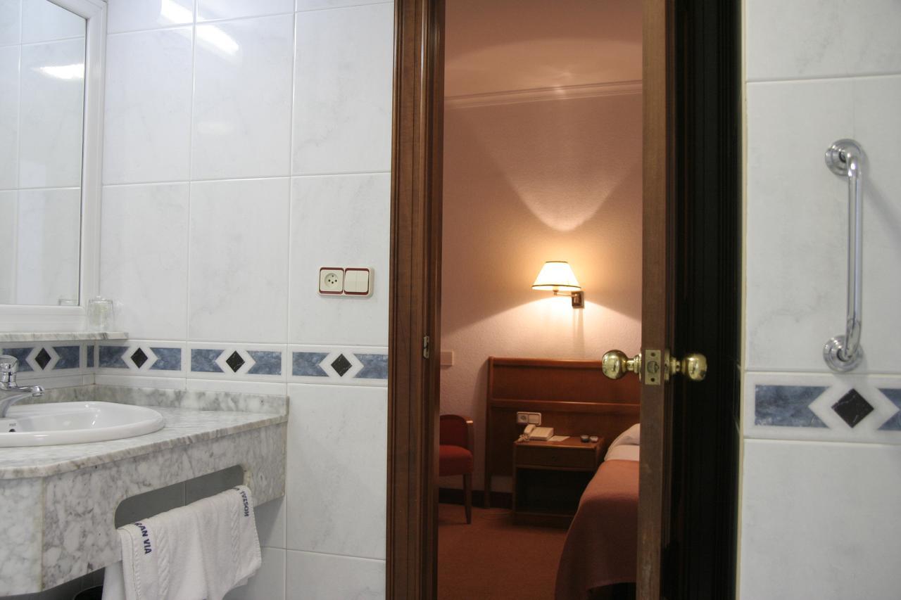 Hostal Gran Via Виго Экстерьер фото
