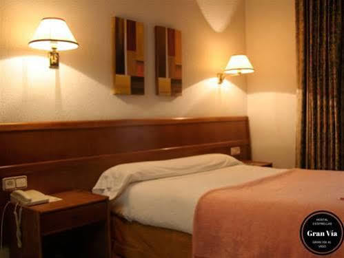 Hostal Gran Via Виго Экстерьер фото