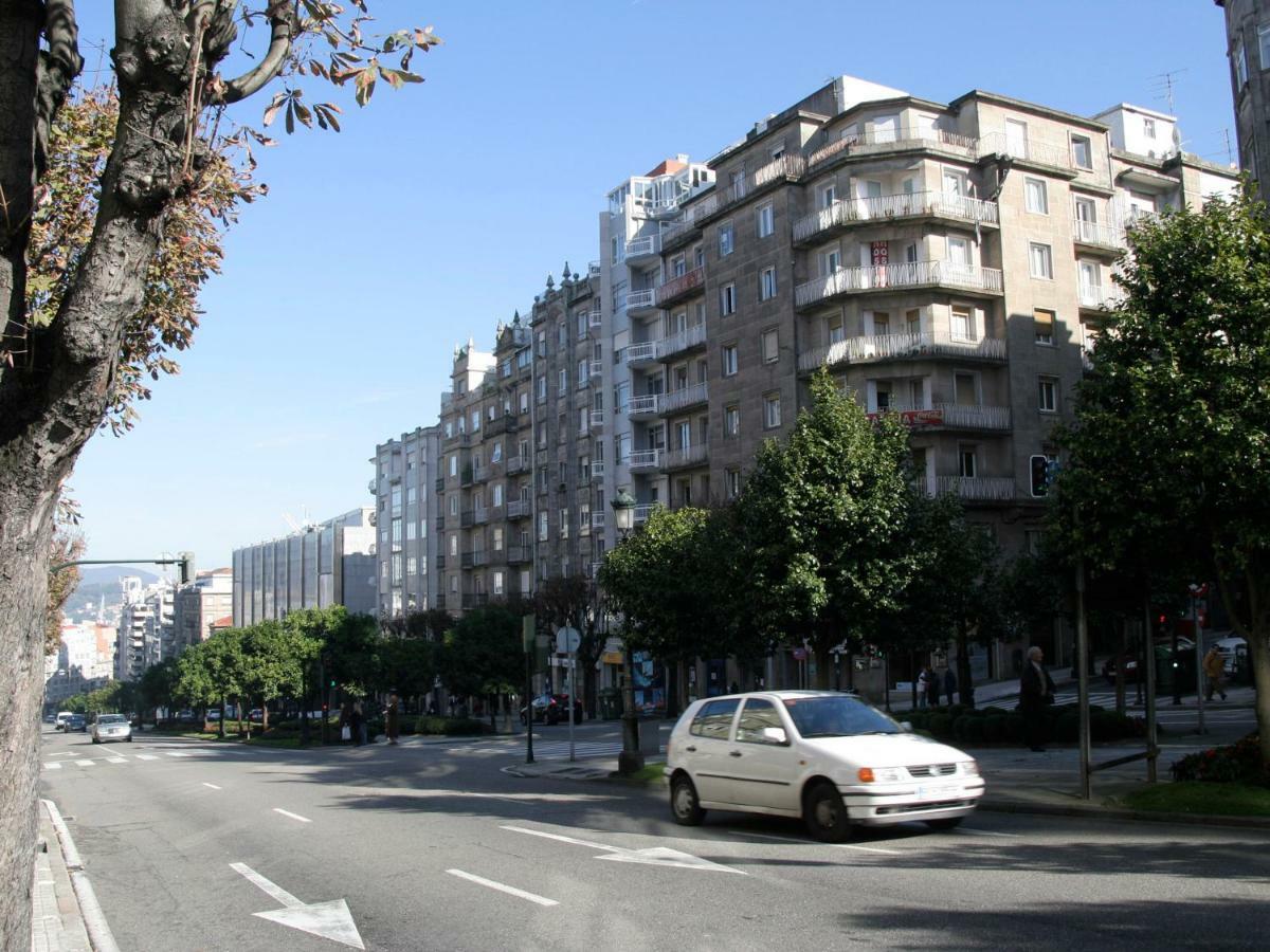 Hostal Gran Via Виго Экстерьер фото